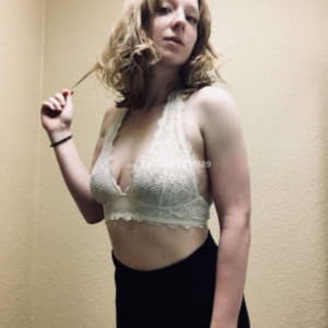 Karina - escort Dzierżoniów